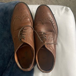 Mens brown Oxford shoes 10.5 used